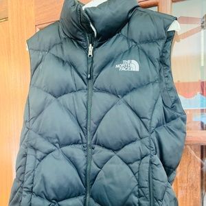 Black North Face Women’s Vest